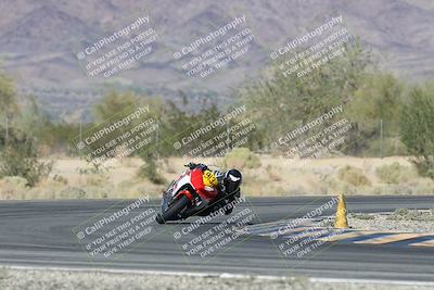 media/Oct-30-2025-Racers Edge (Thu) [[dabbdaf680]]/3-B Group/Session 5 (Turn 6)/